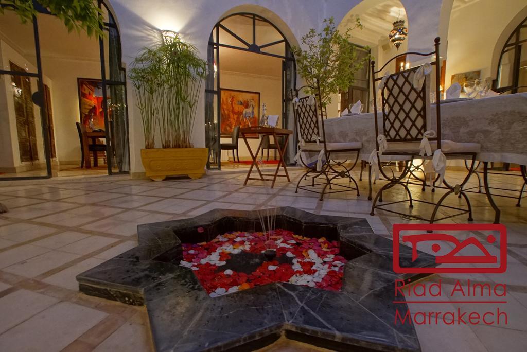 Riad Alma Marrakesh Bagian luar foto